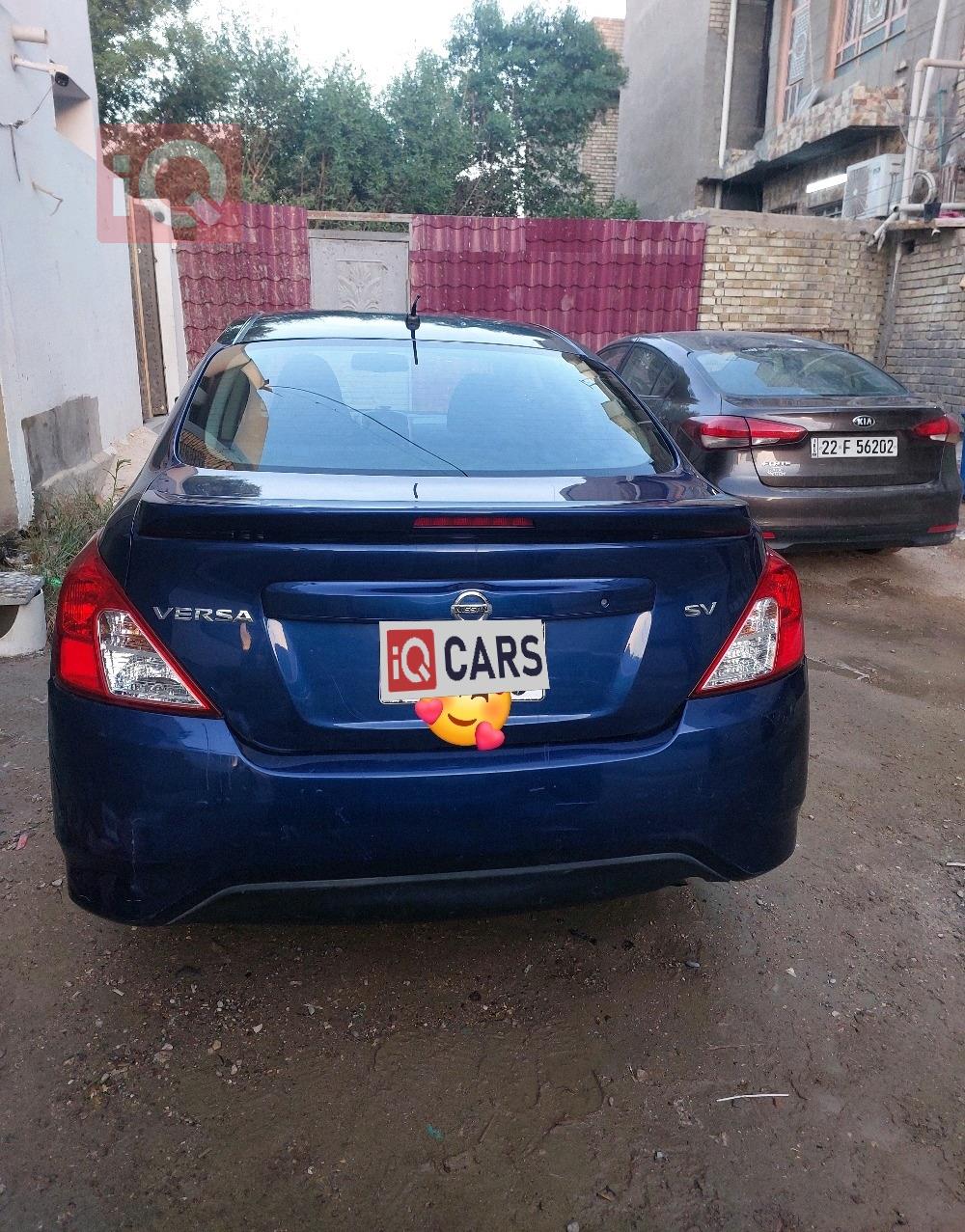 نيسان فيرسا